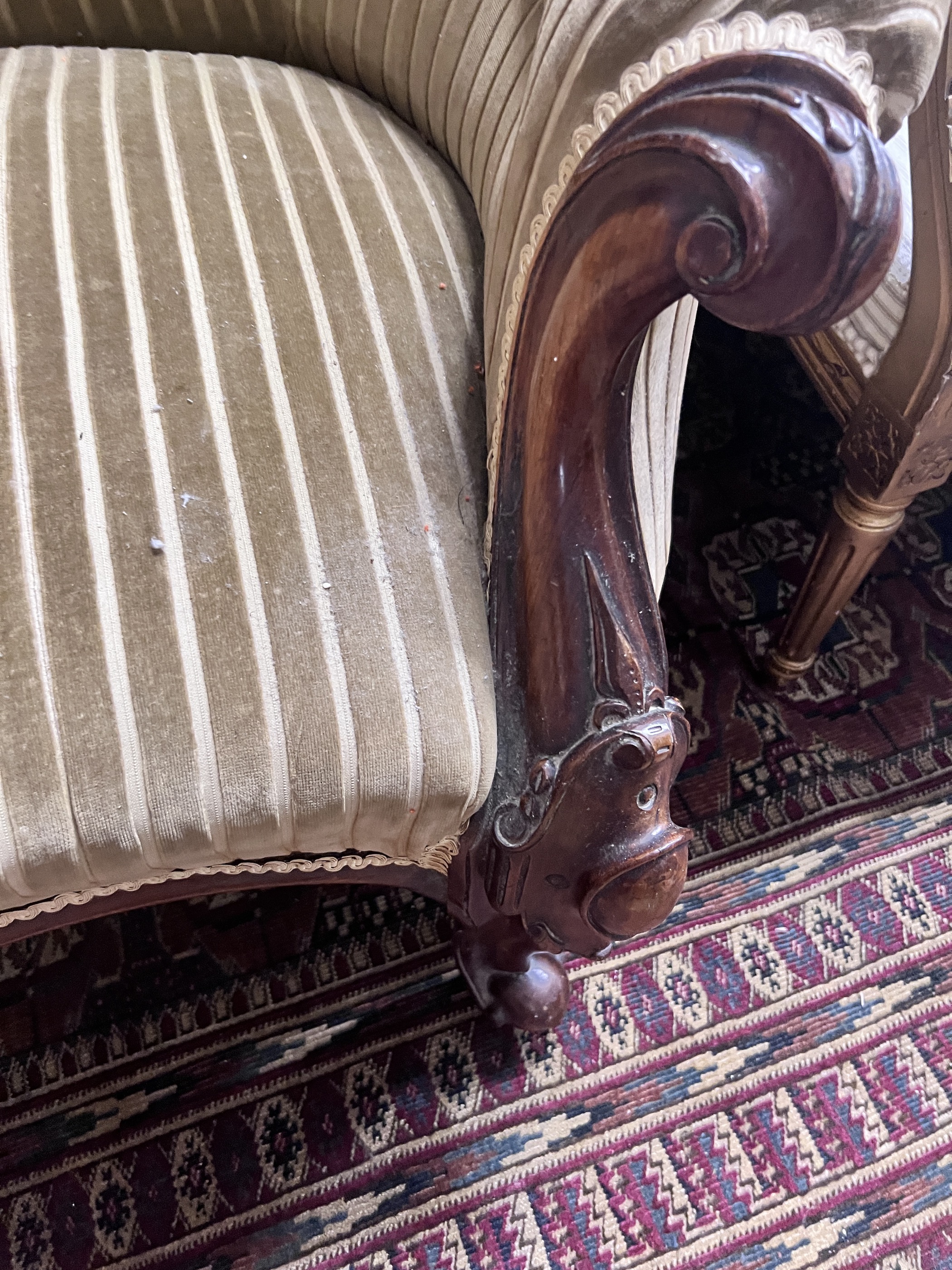 A Victorian carved mahogany settee, length 190cm, width 74cm, height 93cm